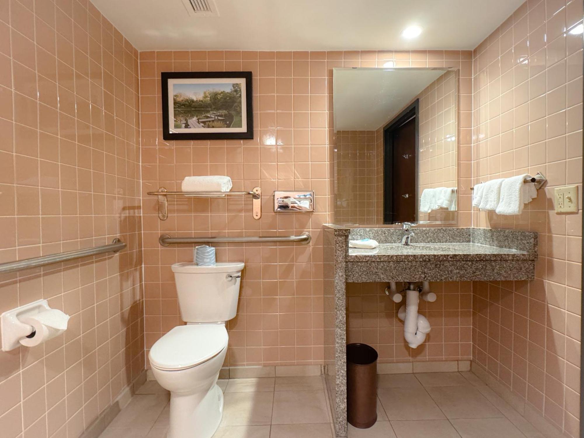 Heritage & St Louis Fenton, Trademark By Wyndham Hotel 3*