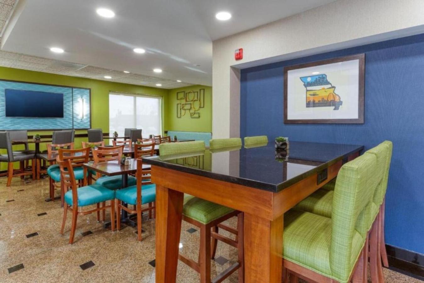 Heritage & St Louis Fenton, Trademark By Wyndham Hotel