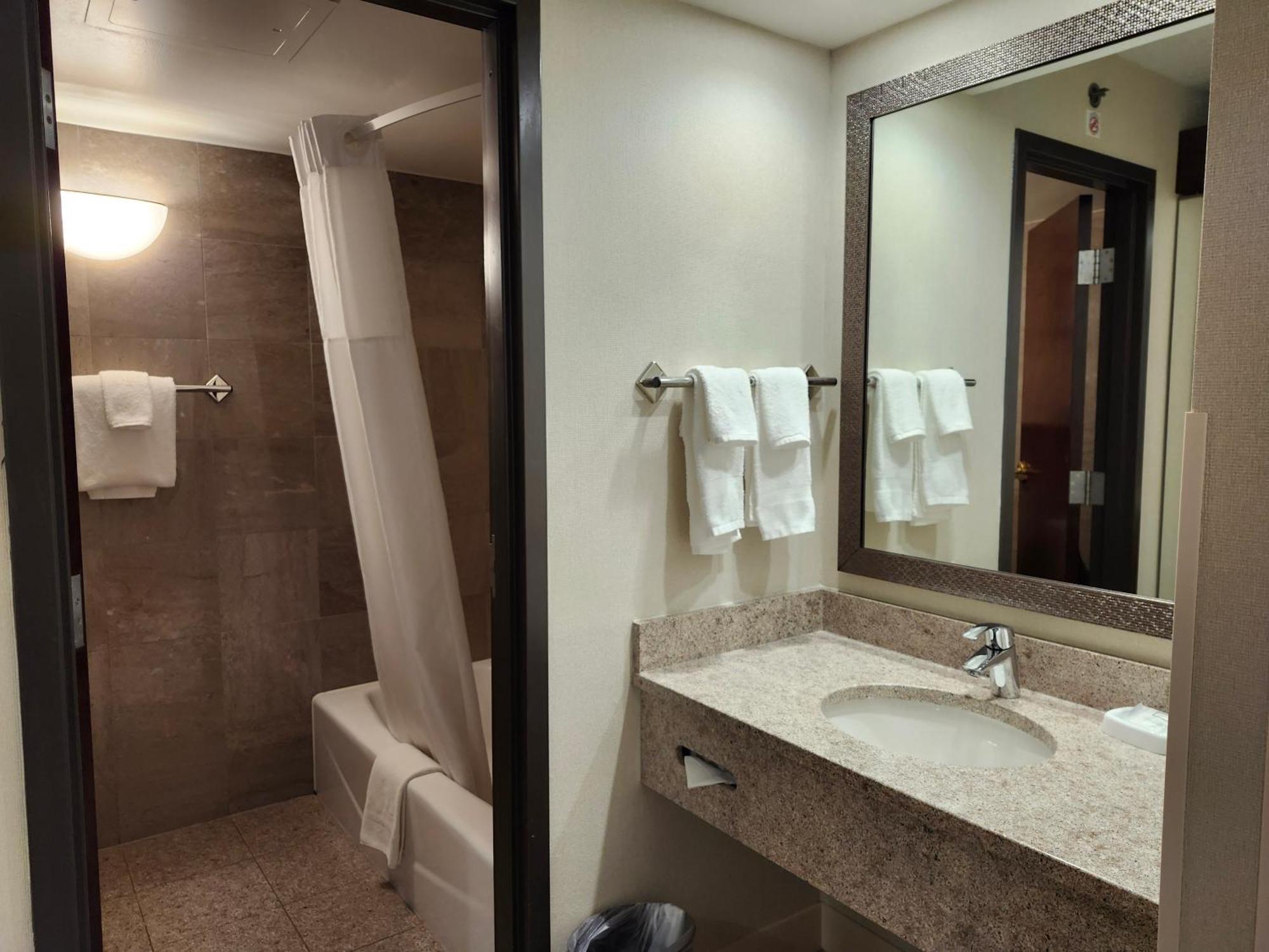 Heritage & St Louis Fenton, Trademark By Wyndham 3*